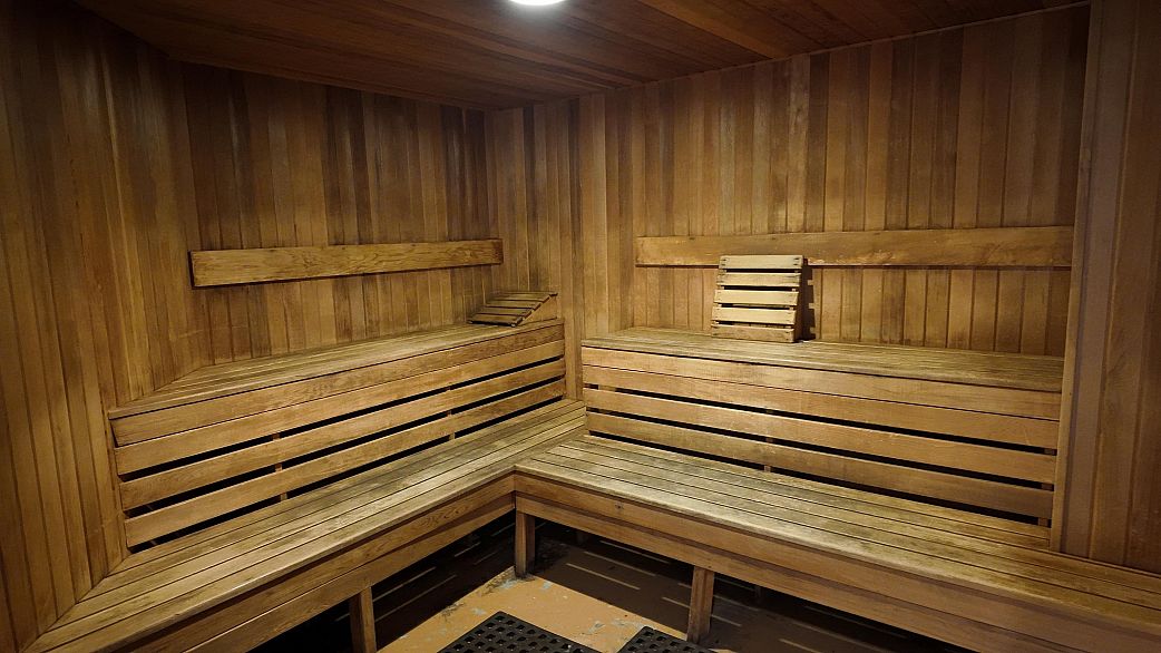 2103 907 Beach Avenue