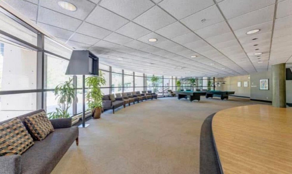 201 1367 Alberni Street