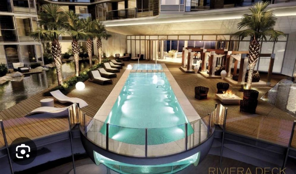 1115 68 Smithe Street