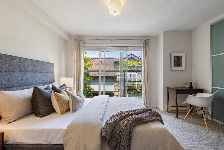 361 5790 East Boulevard