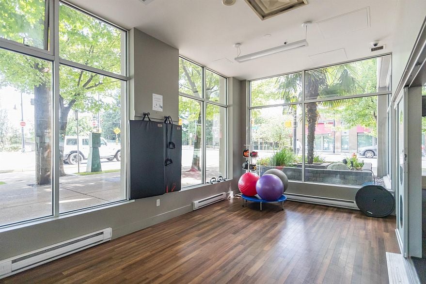 1801 989 Beatty Street