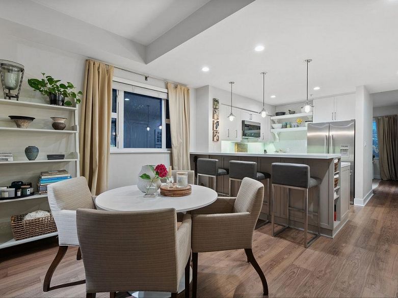 361 5790 East Boulevard