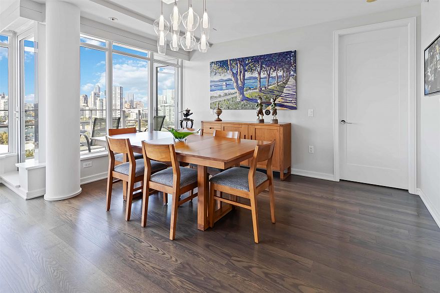 1402 181 W 1st Avenue