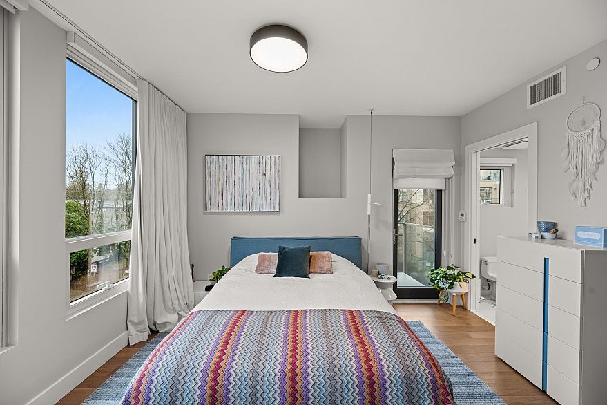 401 2687 Maple Street