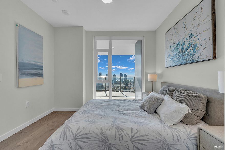 1504 7418 Paulson Street