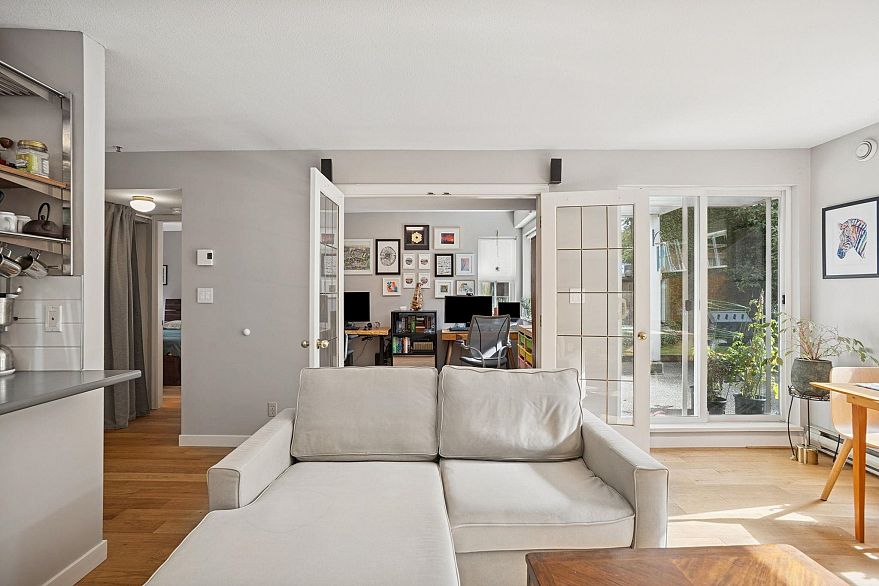 103 3199 Willow Street