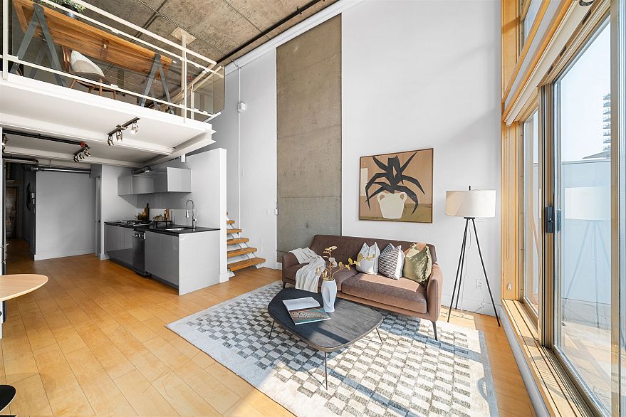 413 1529 W 6th Avenue