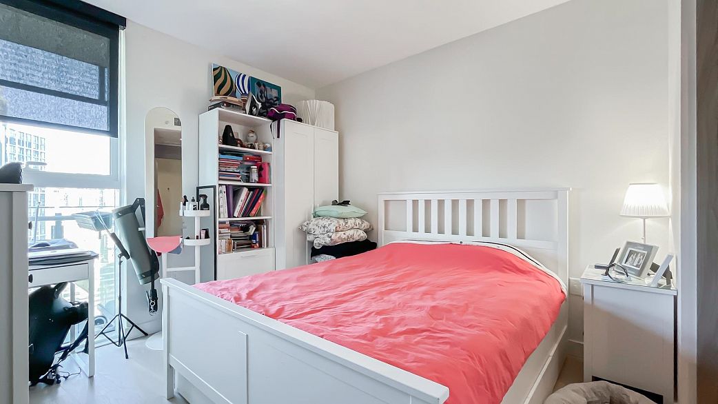 2220 89 Nelson Street