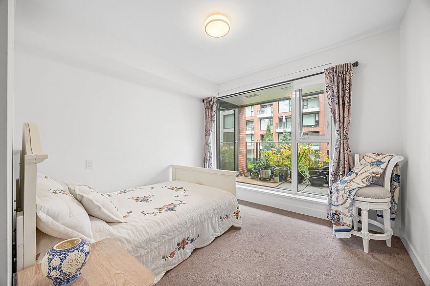 305 1571 W 57th Avenue