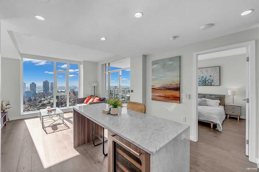 1504 7418 Paulson Street