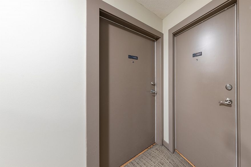 1606 233 Robson Street