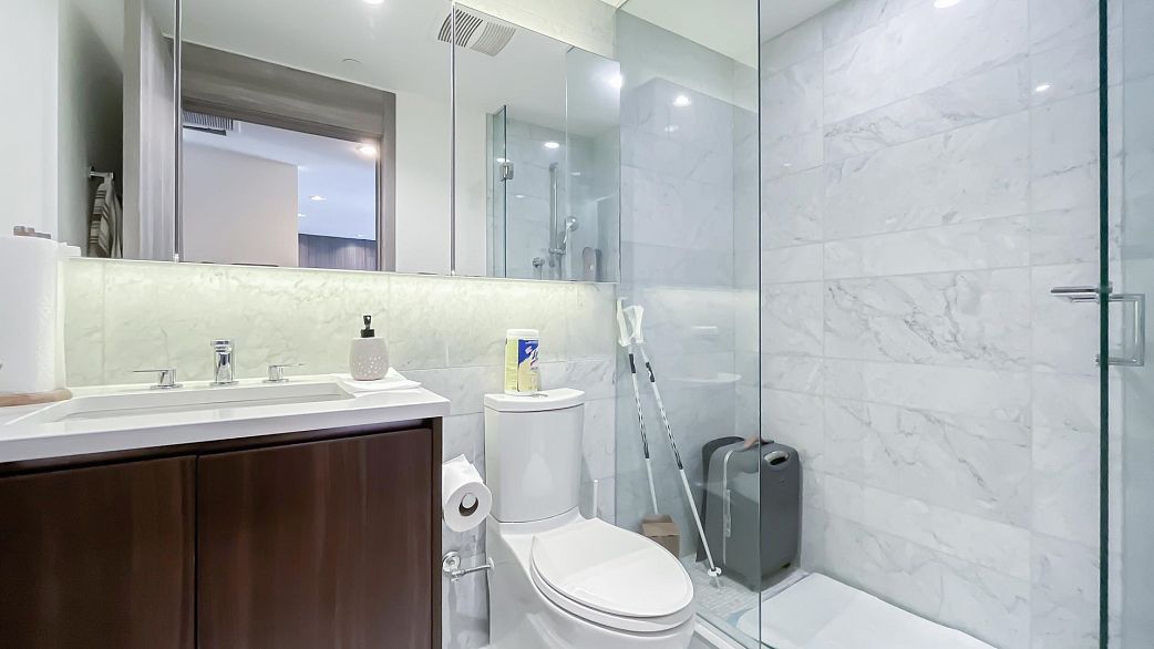 2220 89 Nelson Street