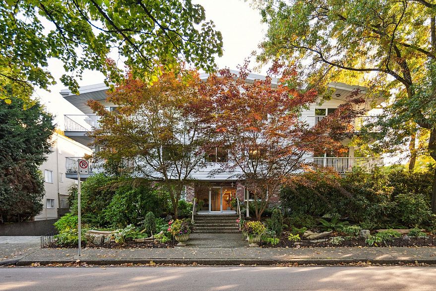 101 1696 W 10th Avenue