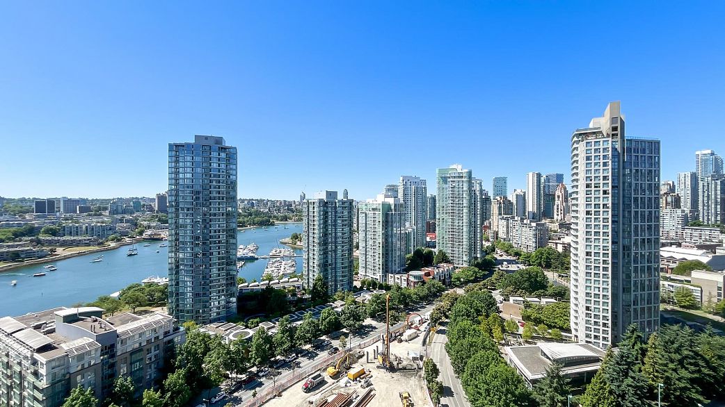 2220 89 Nelson Street