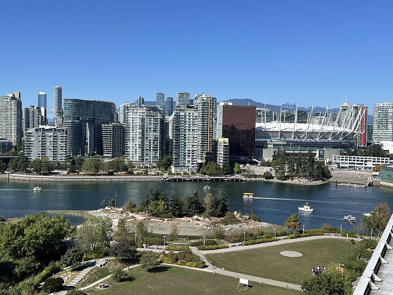 1402 181 W 1st Avenue