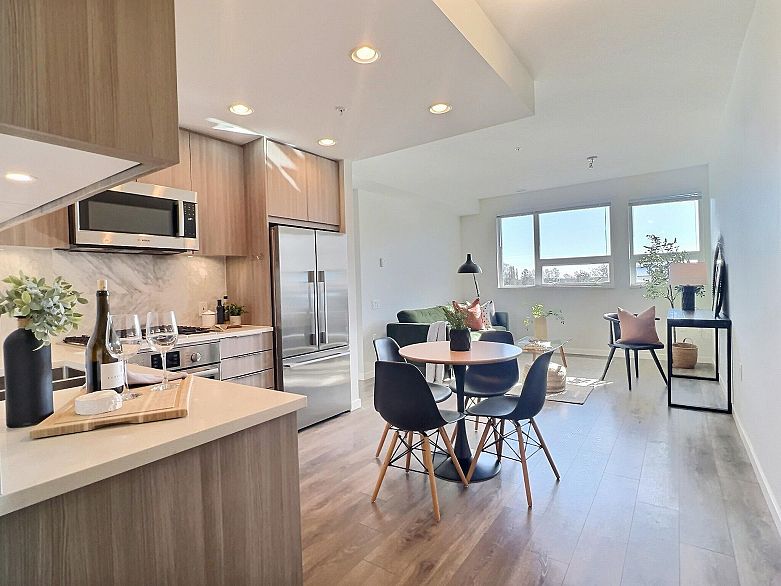 506 3289 Riverwalk Avenue