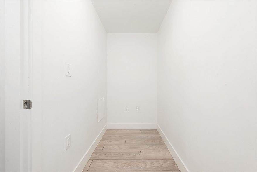 601 8570 Rivergrass Drive