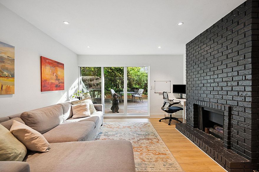 101 1696 W 10th Avenue