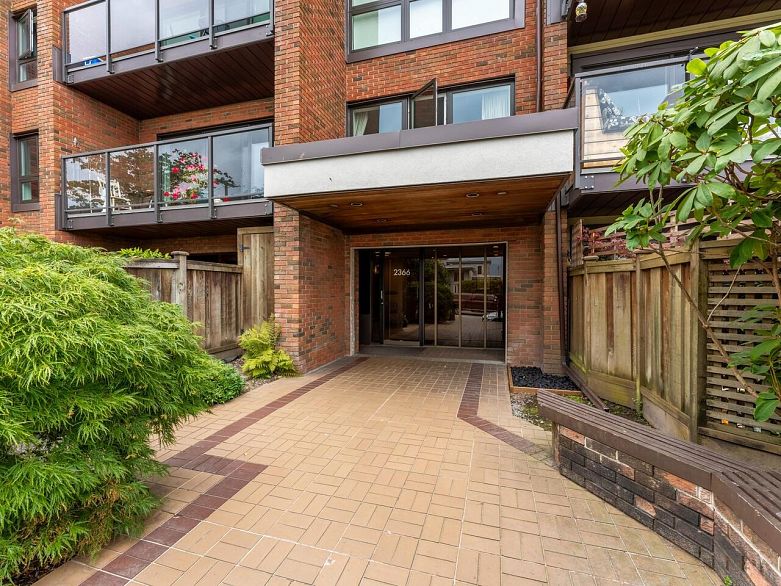 209 2366 Wall Street
