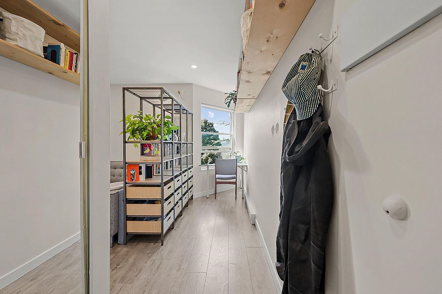 401 16 Lakewood Drive