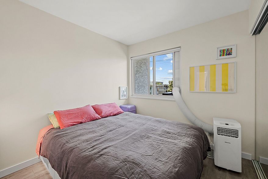 401 16 Lakewood Drive