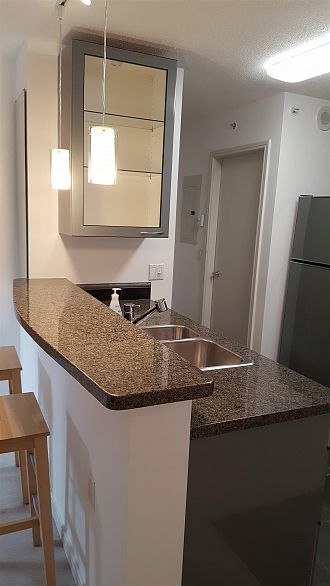 305 1068 Hornby Street