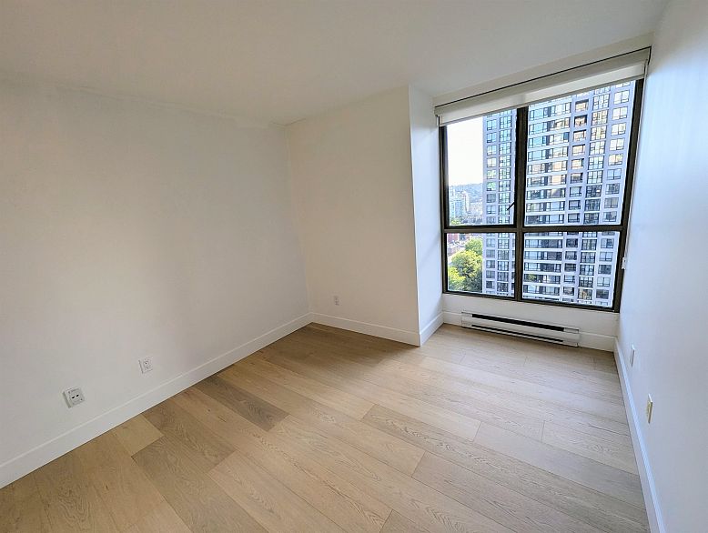 1903 867 Hamilton Street