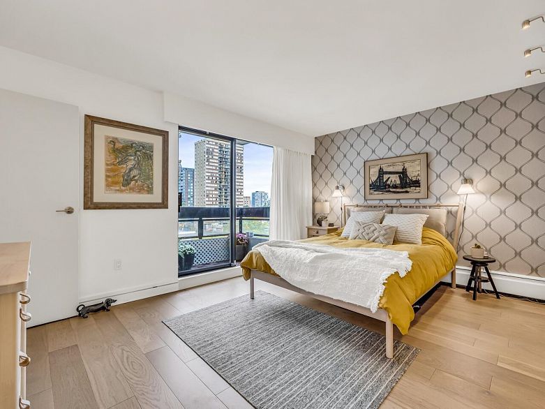 801 1165 Burnaby Street