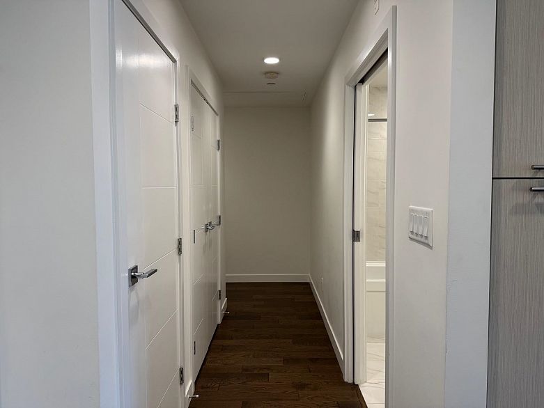 111 5077 Cambie Street