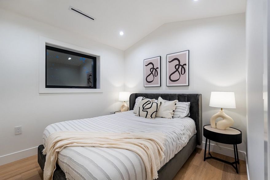 5080 Prince Edward Street