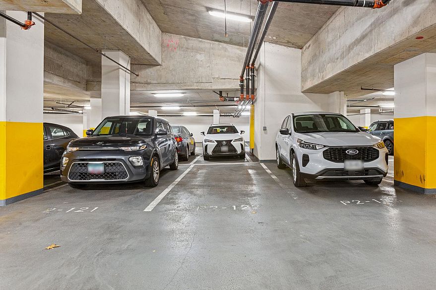 2003 5515 Boundary Road