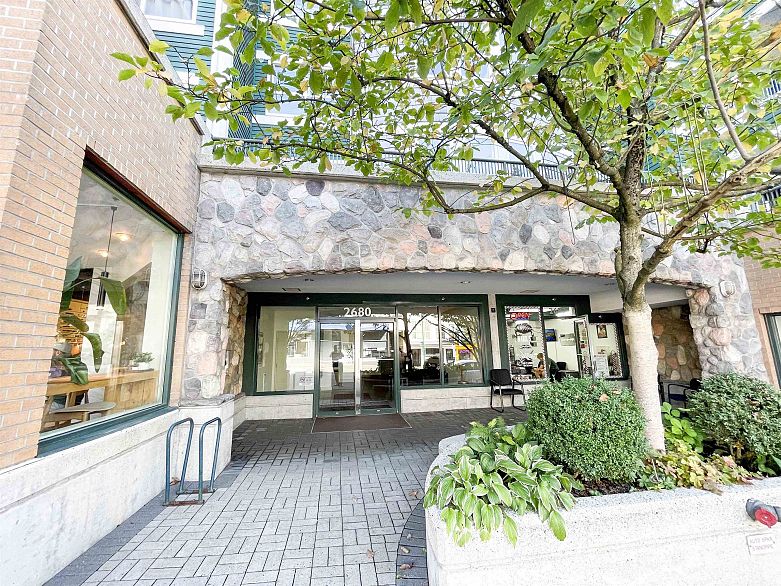 219 2680 W 4th Avenue