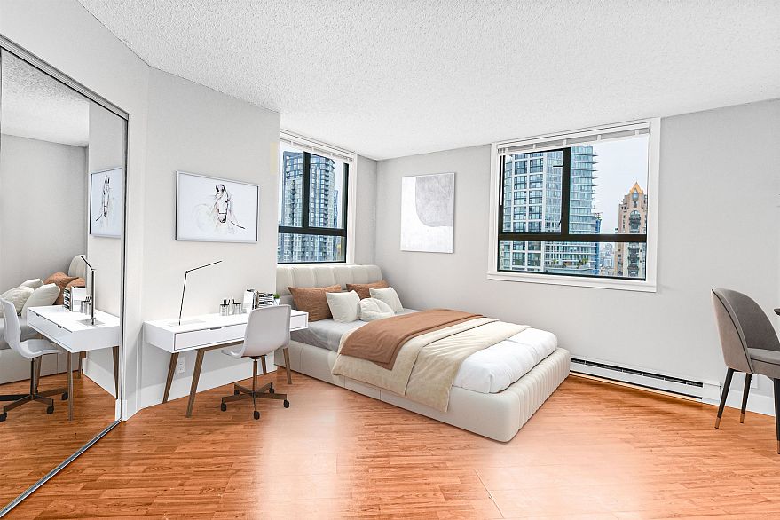 1506 789 Drake Street