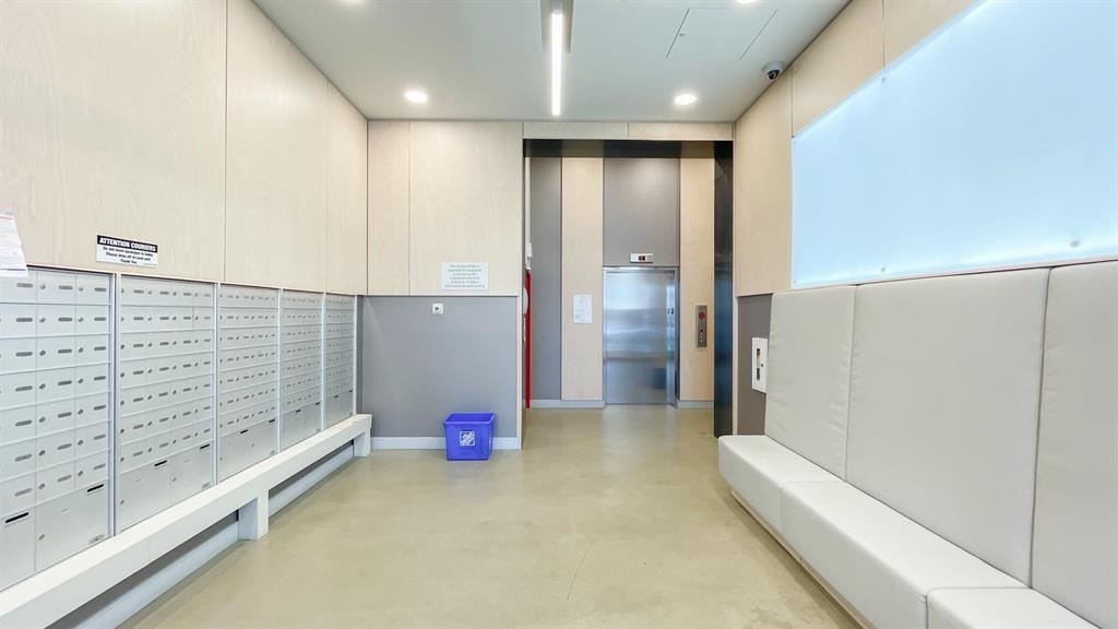 401 180 E 2nd Avenue