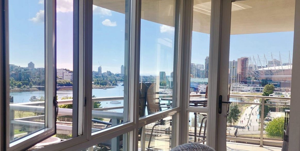 804 120 Milross Avenue