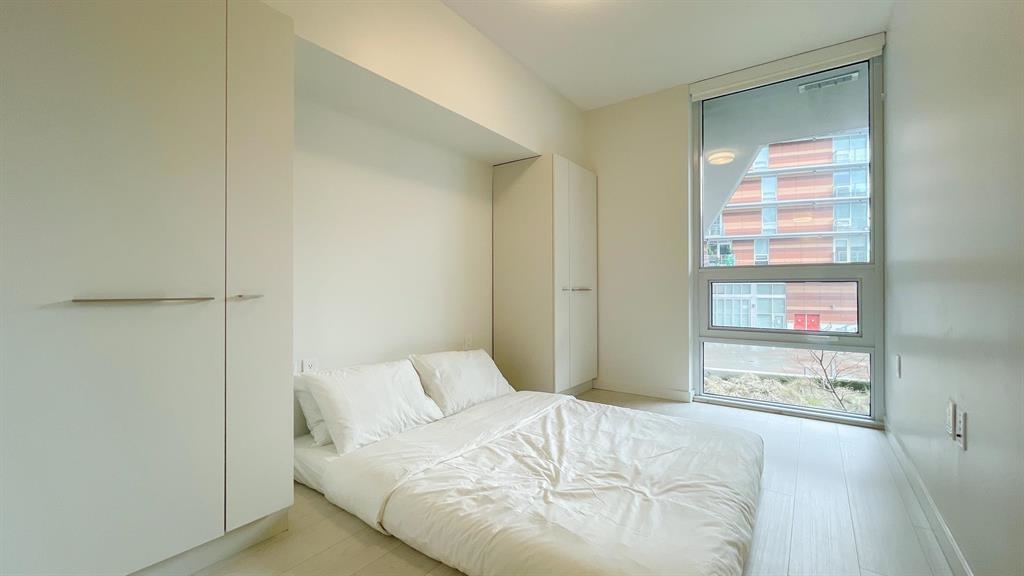 401 180 E 2nd Avenue