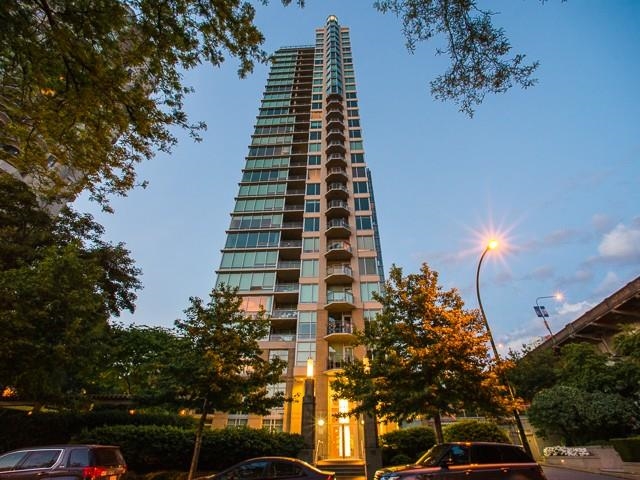 1206 1005 Beach Avenue