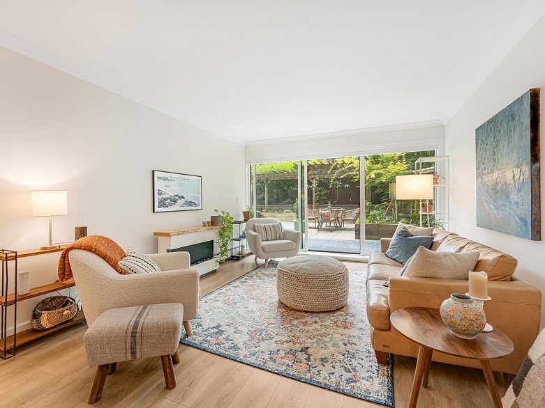 209 2366 Wall Street