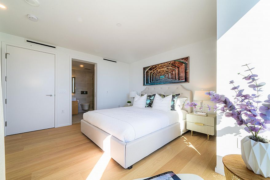 3403 1568 Alberni Street