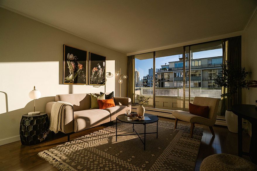 803 1967 Barclay Street