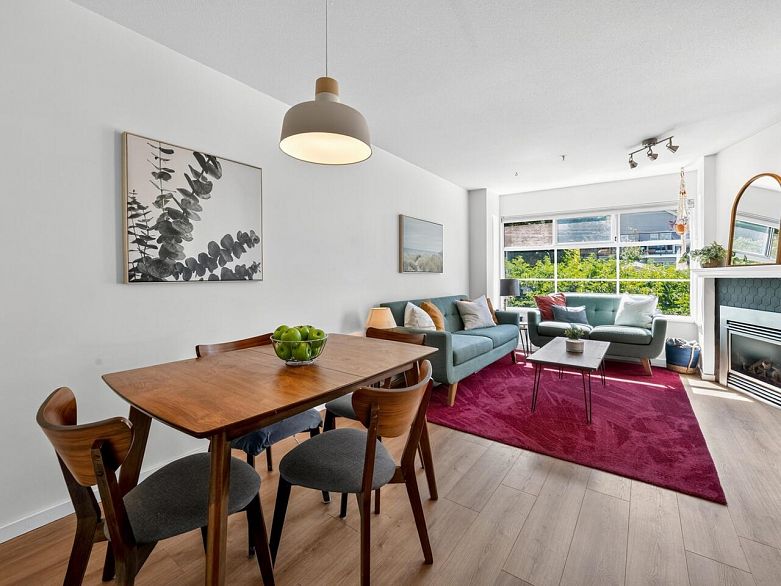 302 2388 Triumph Street