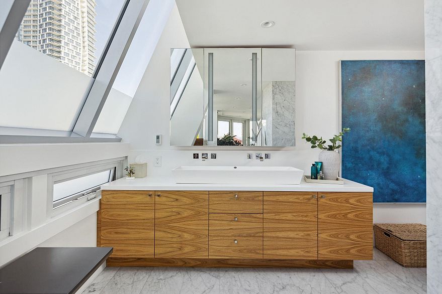 PH2501 1020 Harwood Street