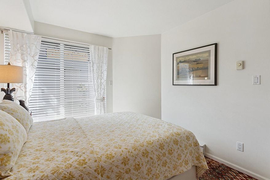 306 988 W 21st Avenue