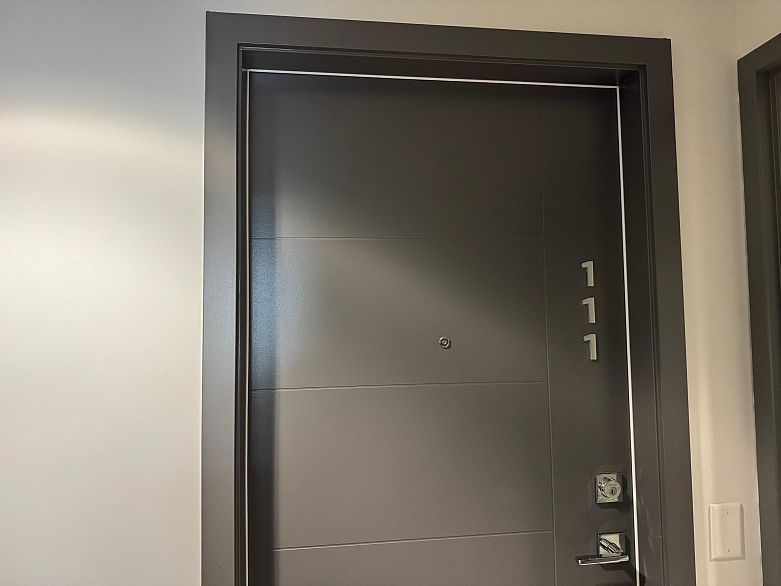 111 5077 Cambie Street