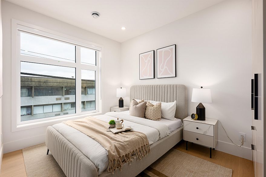 3468 Franklin Street