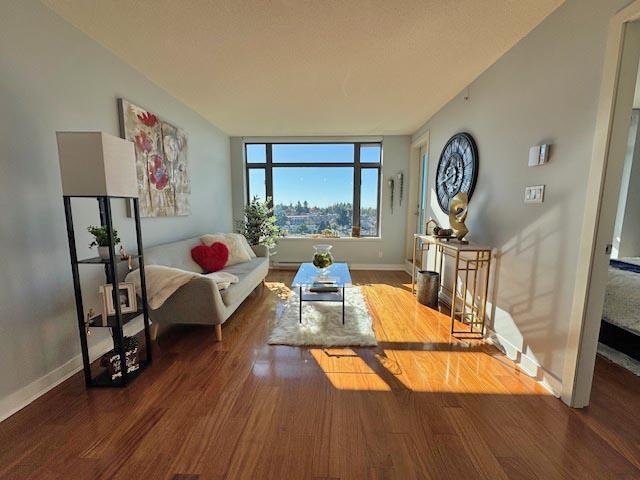 1401 3660 Vanness Avenue