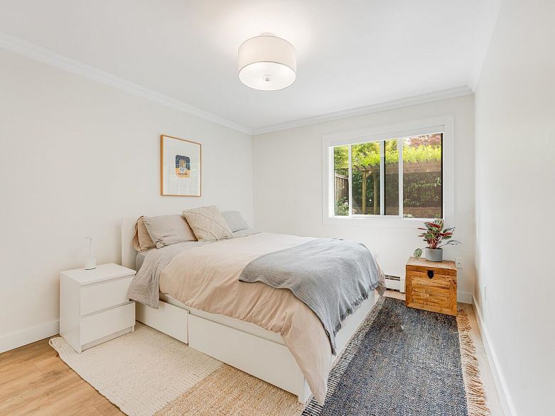 209 2366 Wall Street