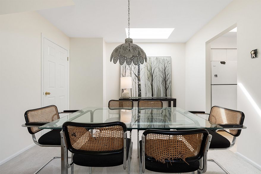 E403 628 W 12th Avenue