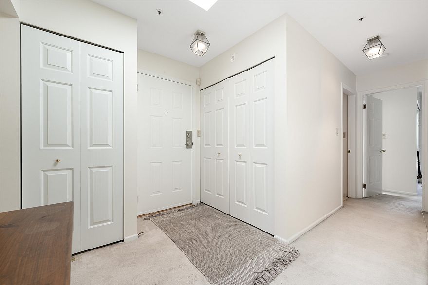 E403 628 W 12th Avenue