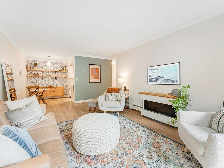 209 2366 Wall Street